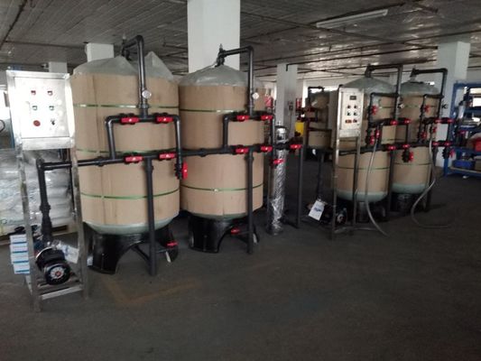 تصفیه خانه آب معدنی معدنی 1000LPH با PLC