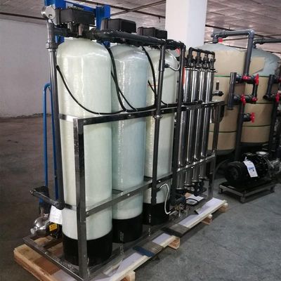 سیستم های نرم کننده آب یون یونیزه SUS مواد با فیلتر FRP